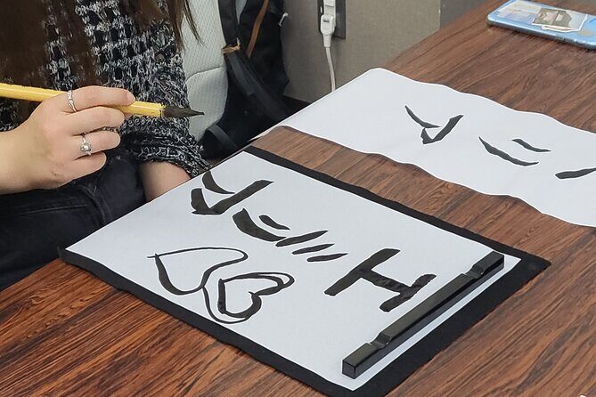 Calligraphy Workshop in Namba, Dotonbori - A Peaceful Brush-and-Ink Break in Namba