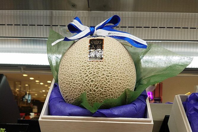 Deep Dive: Osaka Food Markets from Local to Luxurious! - Doguyasuji shopping street: knives, ceramics, and prep gear