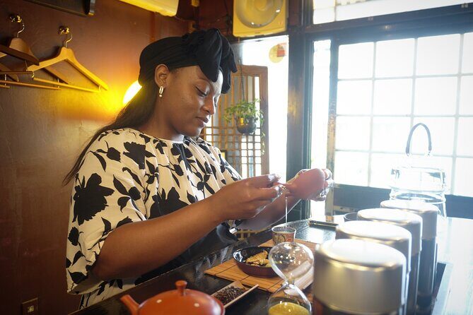 Discover Japanese Tea Blending Techniques in Osaka - The Small Group Advantage: Brewing Gets Personal (Quickly)