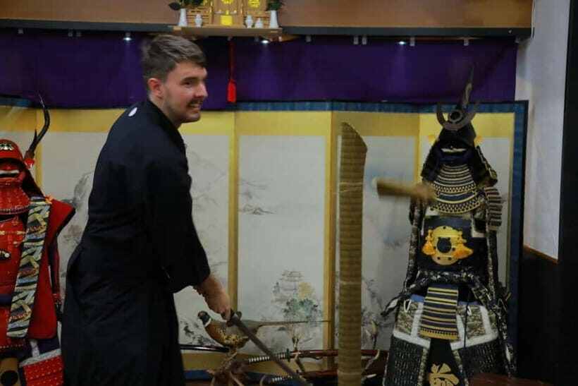 Experience Samurai and traditional Culture to the fullest - Sword trial cutting: respect, responsibility, and actually trying it