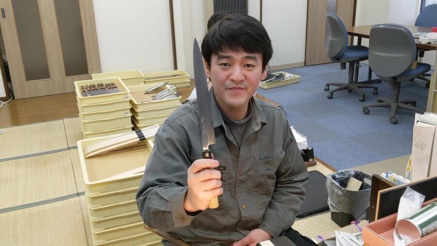 From Osaka: Sakai Knife Maker or Blacksmith Walking Tour - Custom knife ordering: how to shop without regret