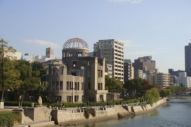 Hiroshima and Miyajima 1 Day Private Tour from Kyoto or Osaka - Getting to Hiroshima from Kyoto or Osaka by Shinkansen