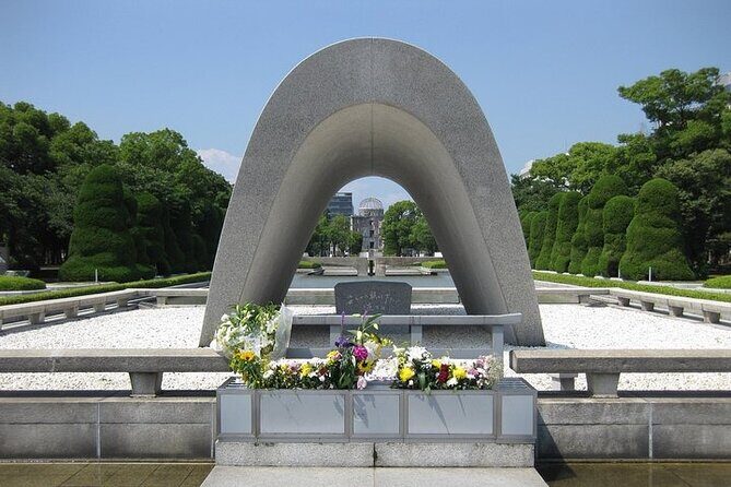 Hiroshima and Miyajima 1 Day Private Tour from Kyoto or Osaka - How the Private English Guide Changes the Day