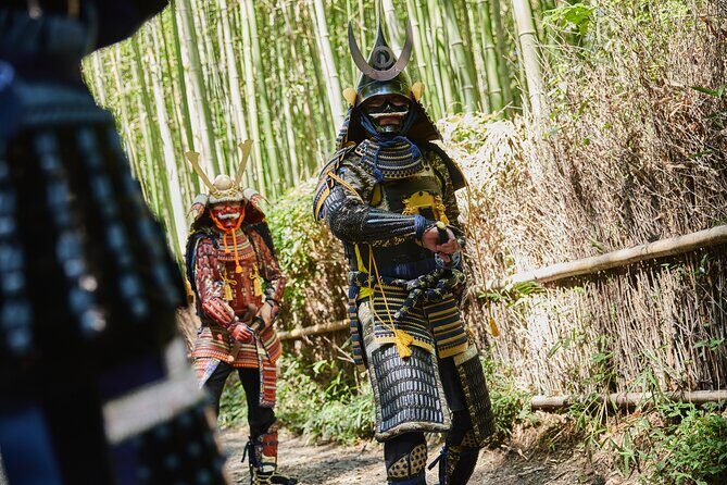 Honor - Experience Samurai & traditional Culture to the fullest - Calligraphy with Sakuma San: big brush practice and meaningful writing