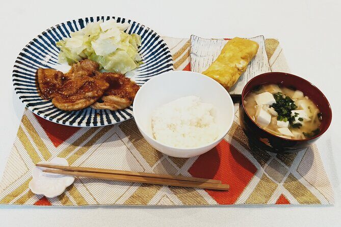 Japanese home cooking class in Osaka Umeda - Tea, Lunch, and the Home vs Restaurant Lesson