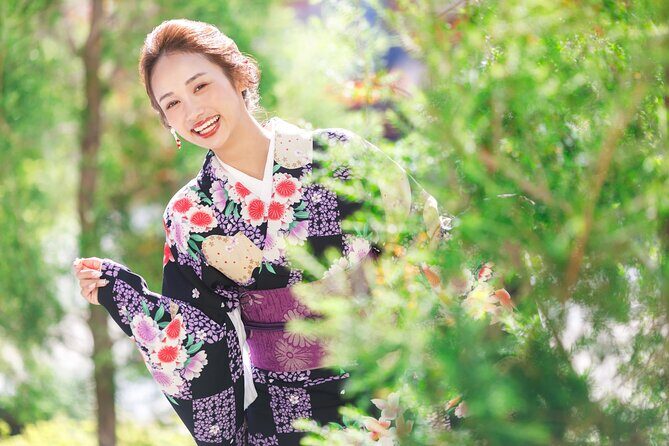 Kimono experience and Photo Session in Osaka - Tsutenkaku Hondori Shopping Street: Osaka Street Life in Kimono