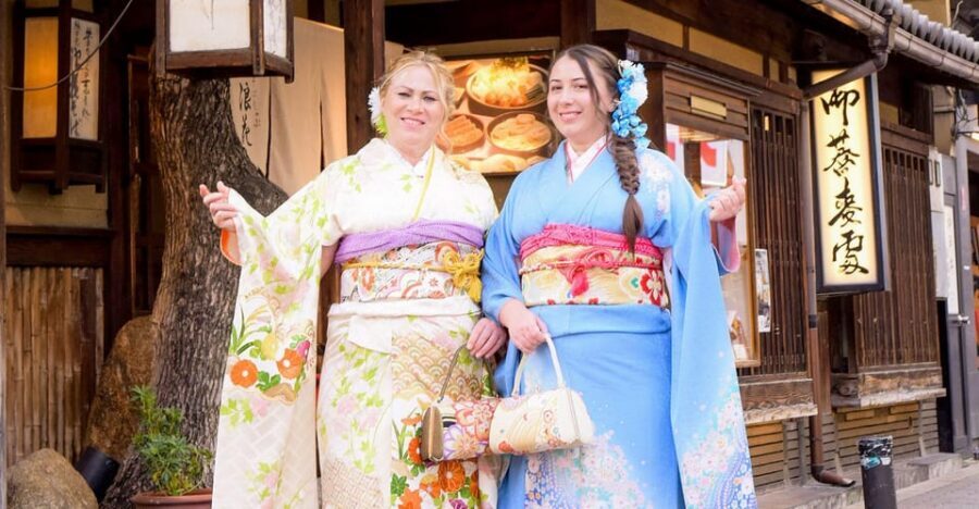 Kimono photoshoot-Includes 100 photo data - Shinsaibashi photo stop: old streets and pro guidance
