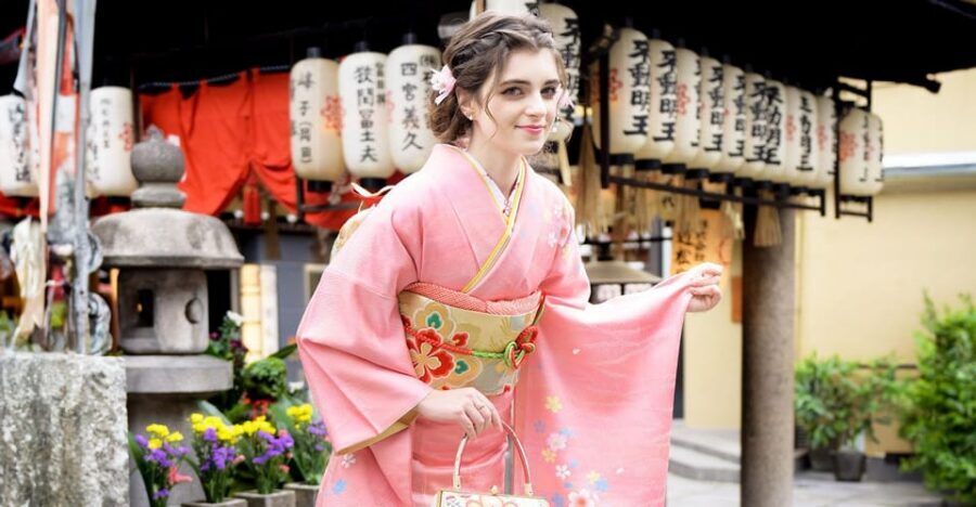 Kimono photoshoot-Includes 100 photo data - Who this Osaka kimono photoshoot fits best