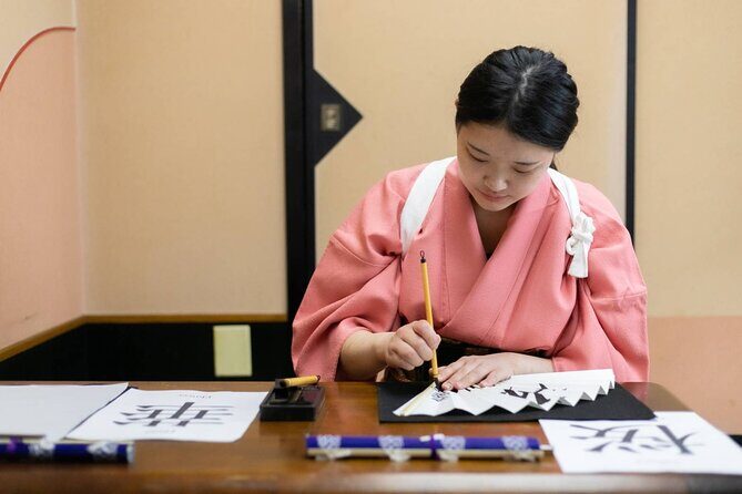 Learning Zen of Japanese Calligraphy in kimono near Osaka Castle - Language Help and Class Comfort for Non-Japanese Speakers