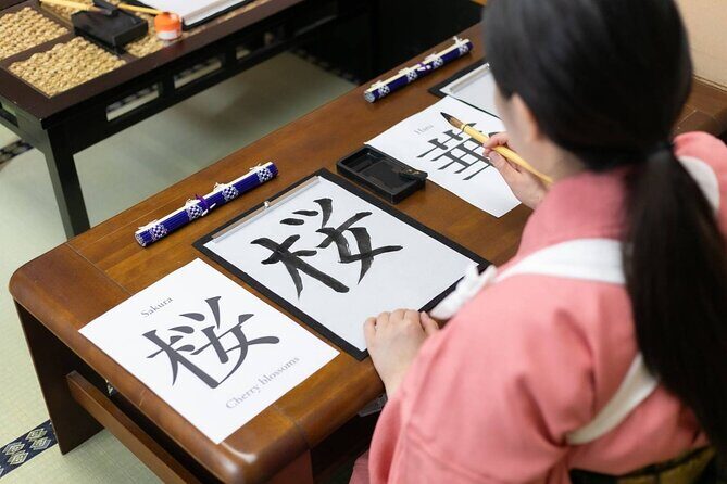 Learning Zen of Japanese Calligraphy in kimono near Osaka Castle - Location Near Osaka Castle: Getting There Without Wasting Time