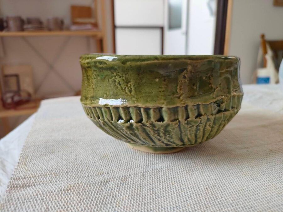 Matcha Tea Bowl Experience in Osaka - Your bowl’s finishing steps: pick a color and enjoy your drink