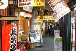 Osaka After Dark: Small-Group Night Food Tour (Max 6) - The 6:00 pm Start and How to Think About a 3-Hour Night