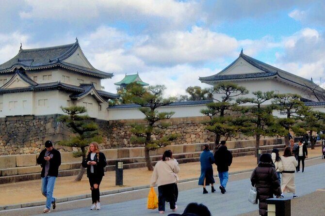 Osaka Castle & Temple Walking Tour with Multilingual Audio Guide - Osaka’s temple-and-castle story in one tight route