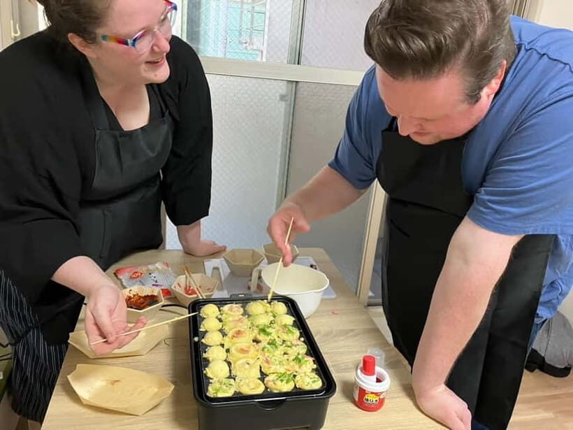 Osaka : Cooking Class Okonomiyaki & Takoyaki course in Nanba - Osaka Namba cooking class: okonomiyaki and takoyaki, made your way