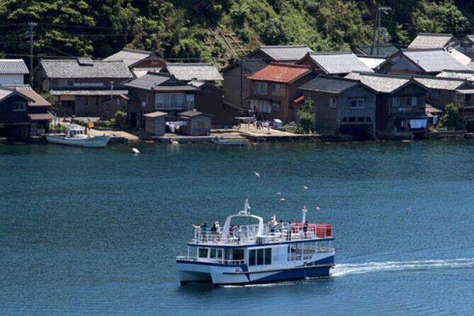 Osaka Day Tour: Amanohashidate & Ine Bay - Ine no Funaya and Urashima Shrine: the floating boathouses