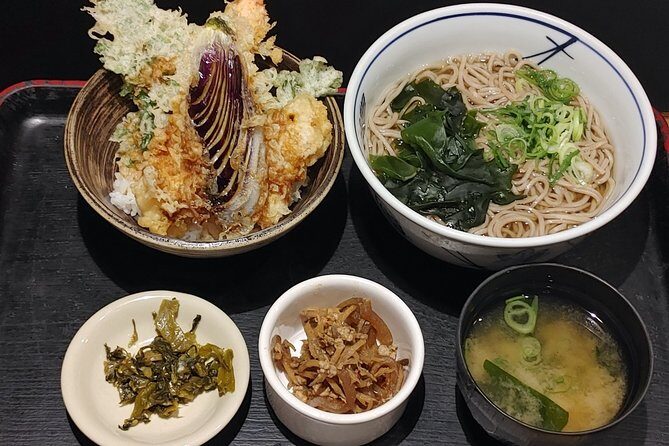 Osaka Dotonbori Daytime Food Tour - Sennichimae Doguyasuji Shotengai and Kuromon Market: where shopping meets eating