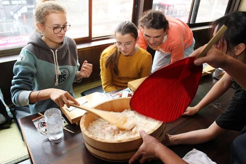 Osaka Dotonbori: Hand Roll Sushi Experience - Key Points You Should Know Before You Go