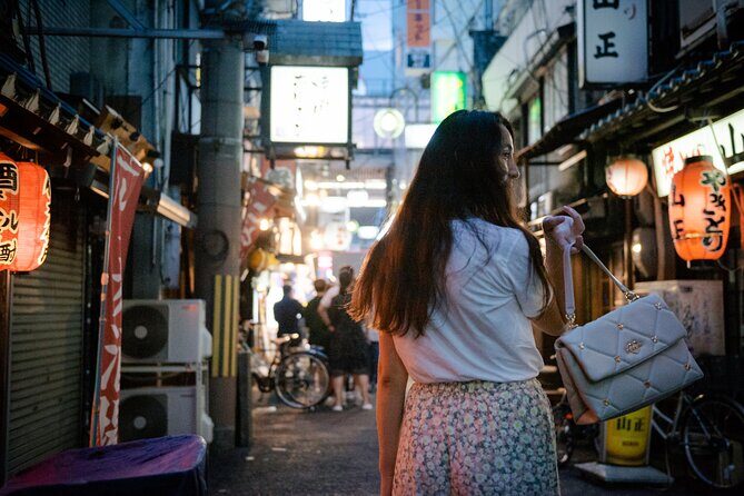 Osaka Dotonbori Night Photoshoot - Private | Pro Photographer - Meeting at the Glico Sign: start point and what it means