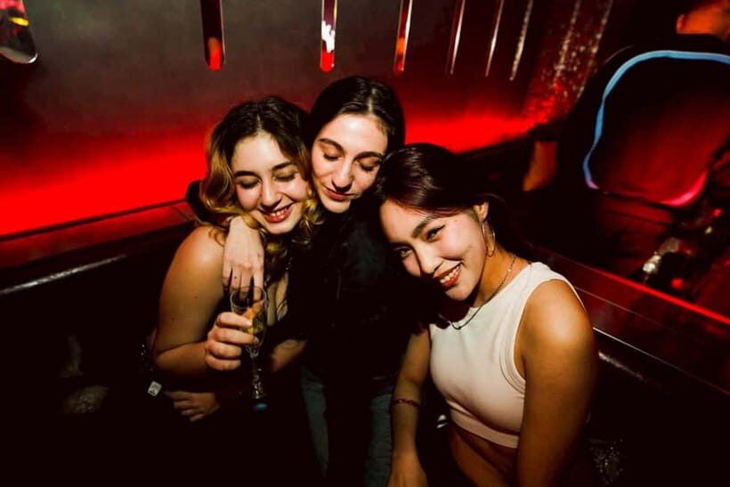 Osaka Dotonbori:GIRAFFE Nightclub Ticket with Drink/VIP Plan - Neighborhood strategy: where to start your night in Shinsaibashi–Namba