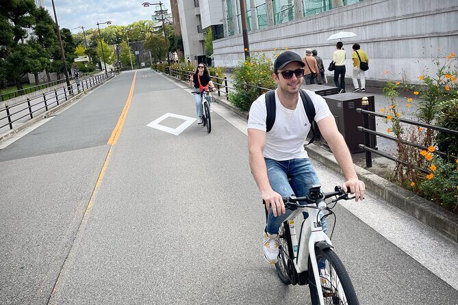 Osaka E-Bike Tour With A Local Guide - Osaka Castle Park: the iconic photos, plus the stories behind them
