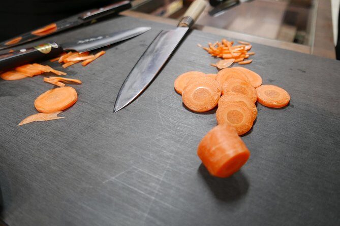 Osaka Food Walking Tour with Market Visit - The Guide Factor: What Makes the Experience Feel Personal
