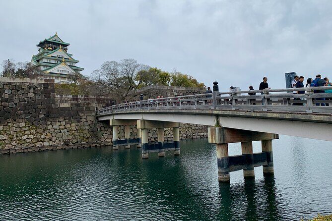 Osaka Highlights: 4Hrs Guided Walking Tour with a Native Expert - Hokoku Shrine Inside the Castle Park