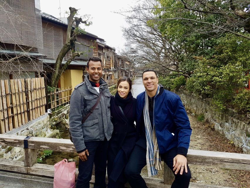 Osaka: Highlights & Hidden Gems Private Walking Tour - Shinsaibashi and America-mura: youth style after the spectacle