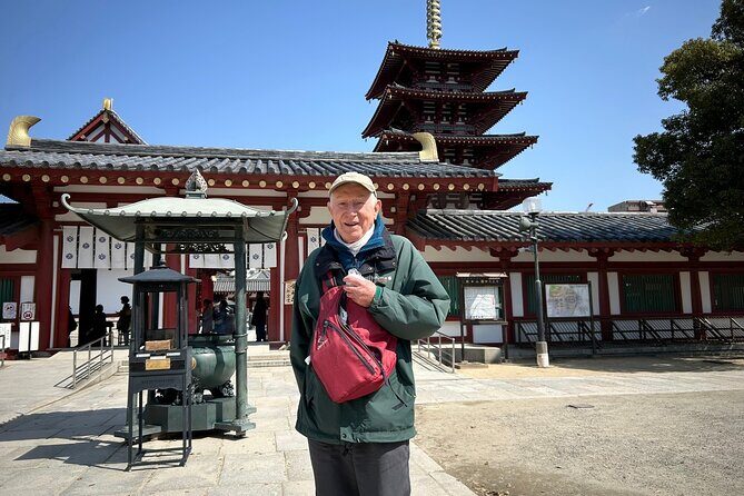 Osaka Highlights Walking Tour: Castle, Dotonbori & Hidden Gems - Osaka Castle (Outside Only): The One Stop You Should Plan Around