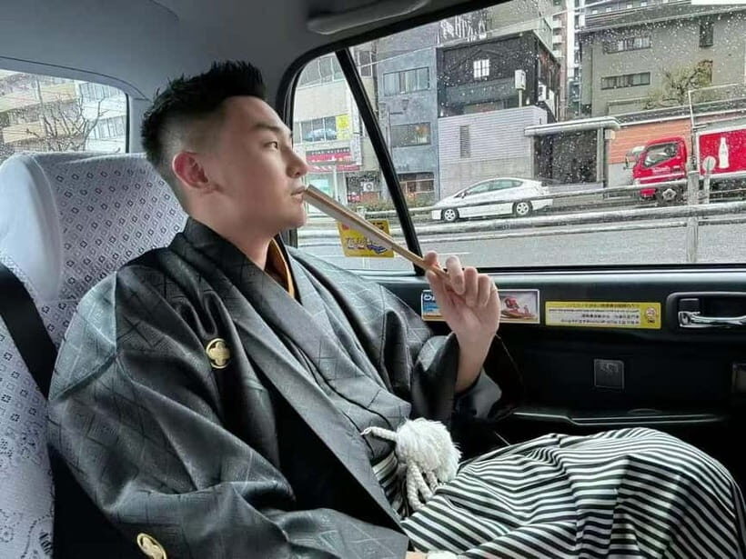Osaka: Kimono or Yukata Rental &Photos Service Options - Dressing details: the full set you actually need for the day