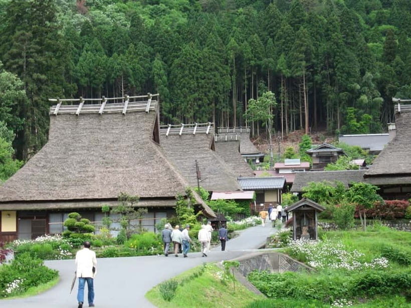 Osaka/Kyoto: Amanohashidate & Miyama Tour with Boat & Lunch - Kayabuki no Sato in Miyama: thatched roofs and a slower rhythm