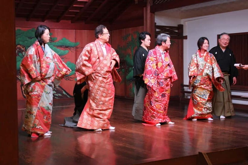 Osaka: Noh Performance with English Subtitles and Workshop - Yamamoto Noh Theater: Osaka Castle’s Neighbor Since 1927