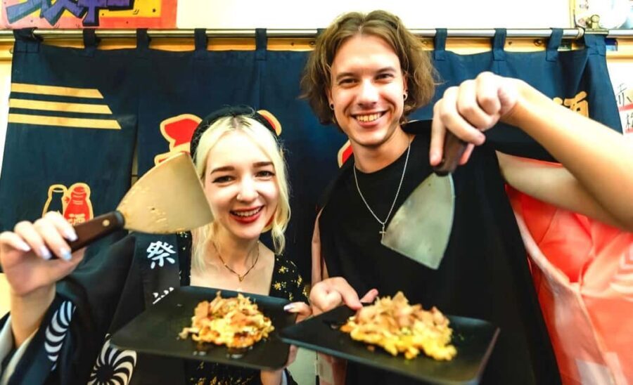 Osaka Okonomiyaki Cooking Experience for Families ＆ Groups - The Happi Coat, Photos to Your Phone, and the Master Certificate