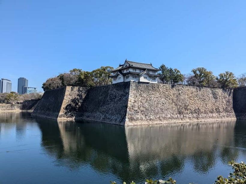 Osaka: Osaka Castle Guided Tour with Local Guide - The Keep Climb: Floors, Swords-and-Armor Stories, and Stamina Math