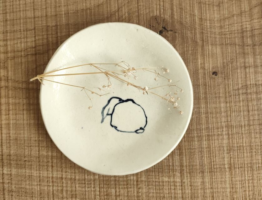 Osaka: Private Ceramic Painting Workshop - Inside a century-old house workshop