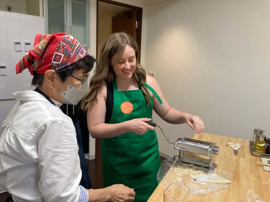 Osaka: Ramen and Gyoza Cooking Class in Dotonbori - Should You Book It?