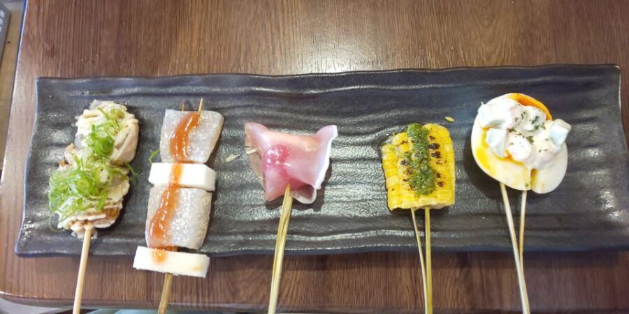 Osaka: Shinsekai Food Tour with 13-15 Dishes at 5 Eateries - Drinks, timing, and why the group stays fun (not frantic)