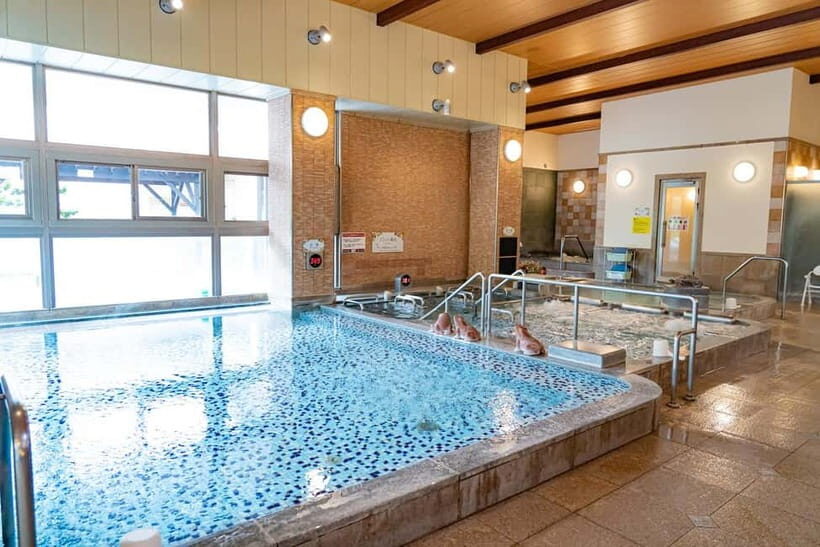 Osaka: Tennen Onsen Naniwa-no-Yu, the famous hot spring spa - Natural Carbonated Mineral Water and the Beauty-Bath Pitch