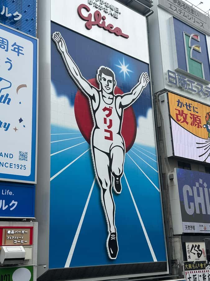 Osaka: Visit the must-see places. - A one-day Osaka plan that hits history, temples, and street food