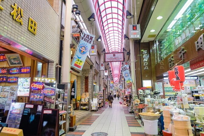 Osaka: Walking Tour to Local Gems, Food & Culture - The 150-minute pace: short walks, intentional pauses