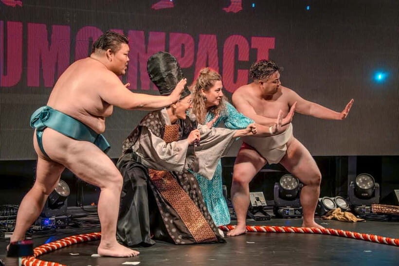 Osaka:SUMO BEATS SHOWCASE: Taiko Drum and Wagyu burger! - Sumo Wagyu Burger and drinks: good value, watch the temperature