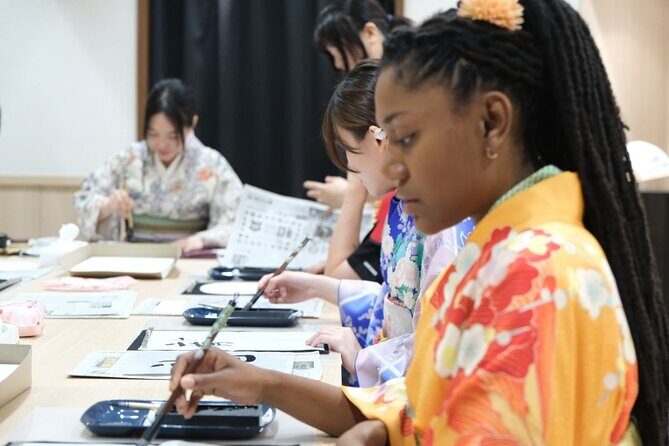Premium Kimono Dressing, Tea Ceremony, Calligraphy, Samurai show - Where Samurai Theater Meets Everyday Craft in Osaka
