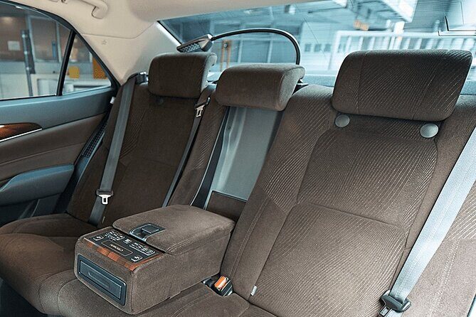 Private arrival Transfer from Kansai airport to Osaka city - Luggage Limits, Oversized Bags, and Simple Rules You Should Actually Check