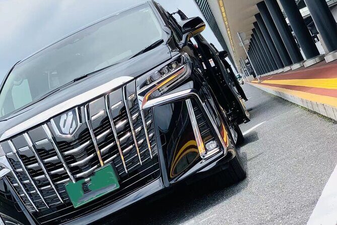 Private arrival transfer from Osaka Itami International airport to Kyoto City - Vehicle setup for groups up to nine: comfort, car seats, and stroller access