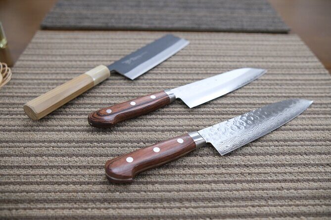 Sakai - Knife Factory and Craft Walking Tour - The Sakai Crafts Museum stop: more than a quick break