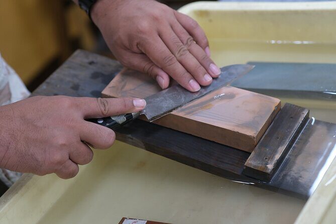 Sakai - Knife Factory and Craft Walking Tour - Guides, language, and what you’ll want from the conversation